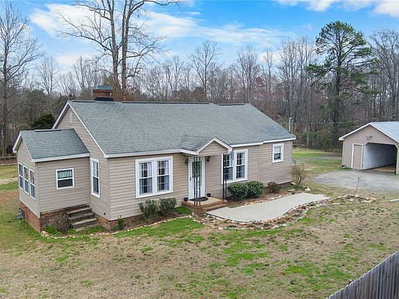 2nd image of 1316 Jameson Rd