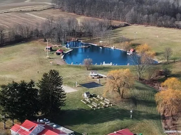 5643 Yankee St, Fredericktown, OH 43019