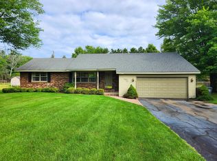 1373 Trebor Rd, Saint Joseph, MI 49085