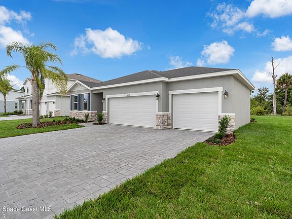 2nd image of 3220 Viridian Cir