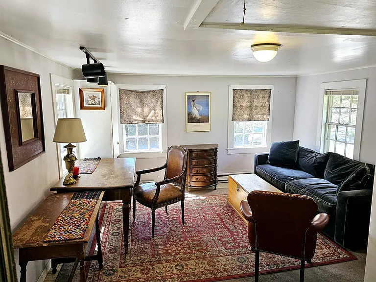 32 Cannon Rd #B — Photo 2