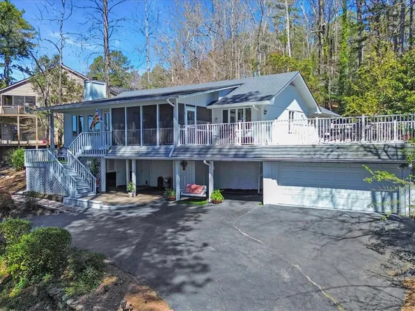 545 Long Reach Dr, Salem, SC 29676