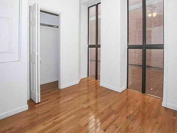 4th image of 231 E 33rd St #1H