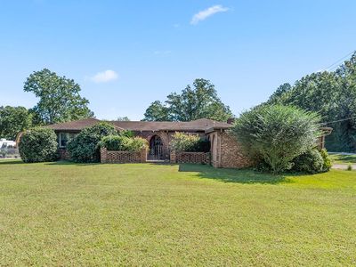 431 S Cambridge St, Ninety Six, SC, 29666