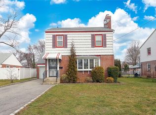 218 Hudson Ave, Roosevelt, NY 11575