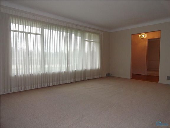5th image of 2601 Isha Laye Dr