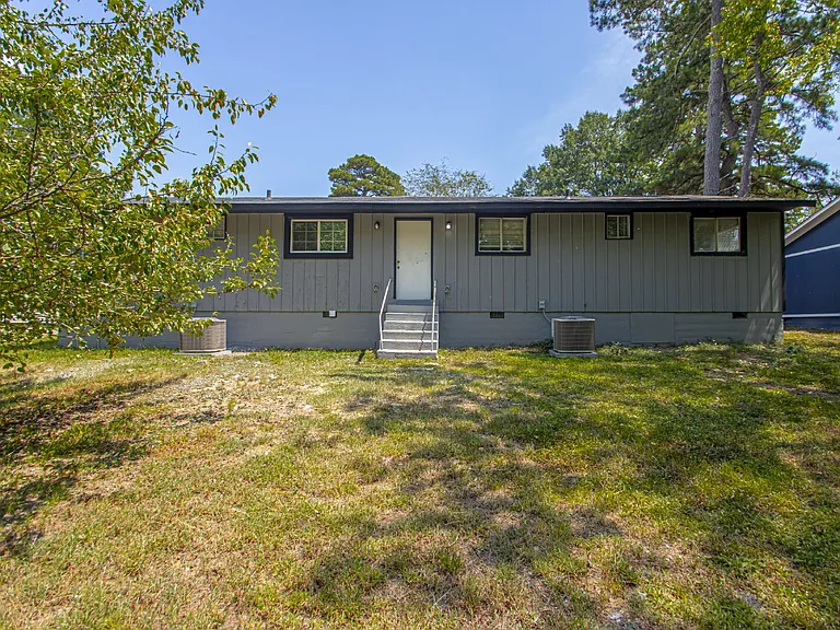 35 Hiland Pl #B — Photo 7