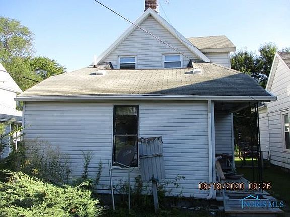 5th image of 907 Walbridge Ave