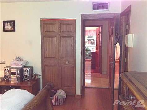 2nd image of 20425 NE 10th Ct