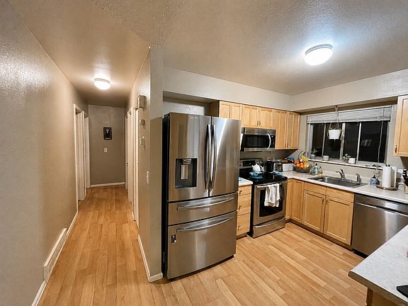 4th image of 16518 E Wesley Ave