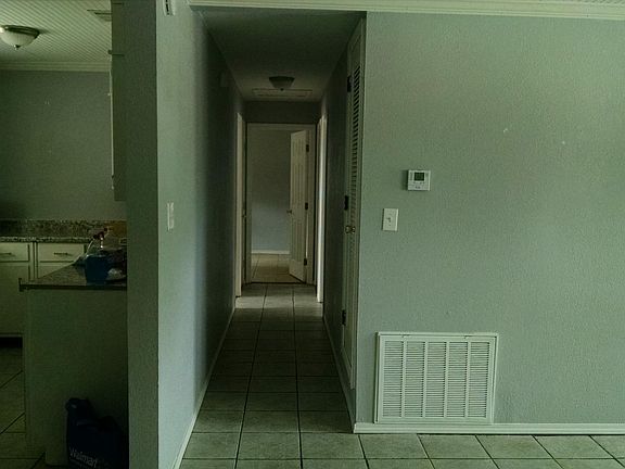 4th image of 6460 Julia Dr