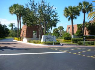 3100 SE Pruitt Rd APT B305, Port Saint Lucie, FL 34952