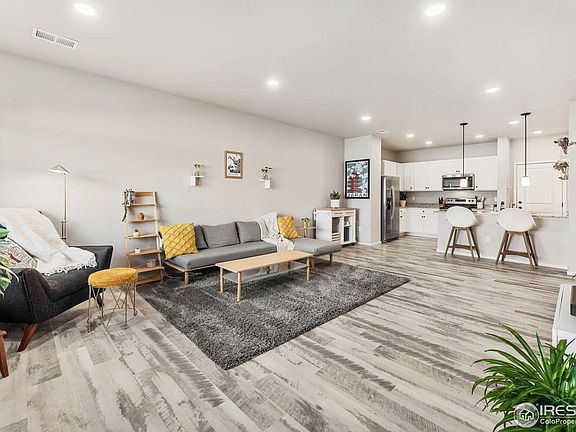 3rd image of 3611 Ronald Reagan Ave