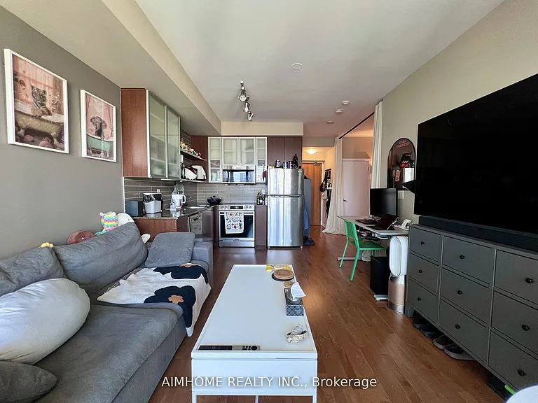 33 Lombard St #2505 — Photo 1