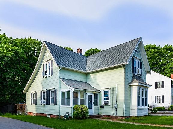 3rd image of 30 Jenny Lind St