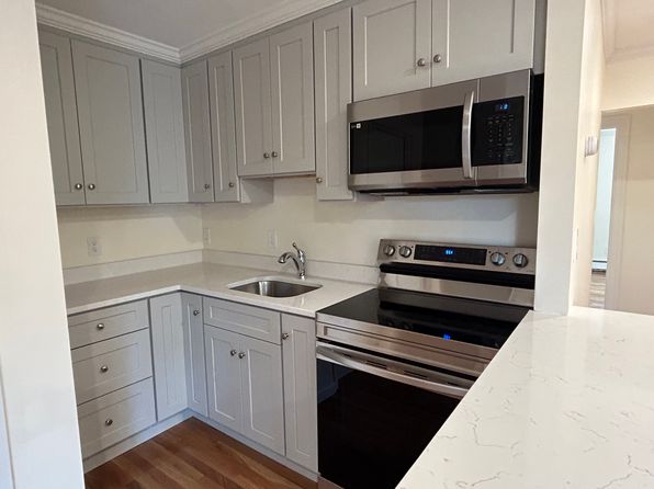27 Minot St APT C