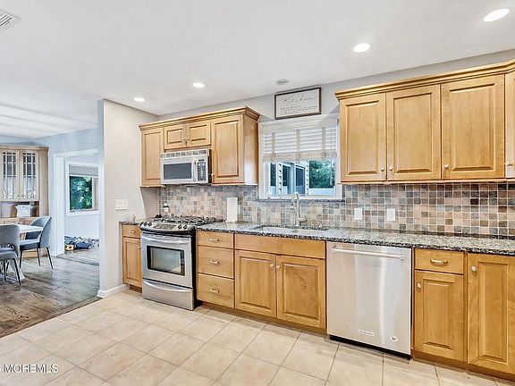 4th image of 27 Stevens Avenue