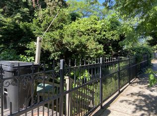 2423 W 21st Pl, Chicago, IL 60608