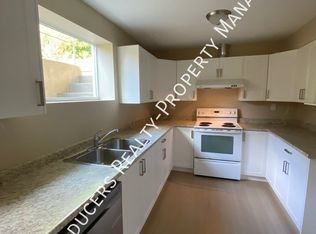 32753 6th Ave, Mission, BC V2V1Y8