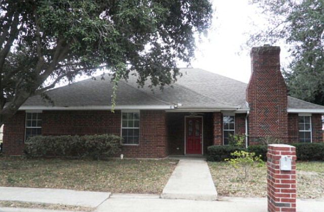1st image of 3920 Nightingale Ave