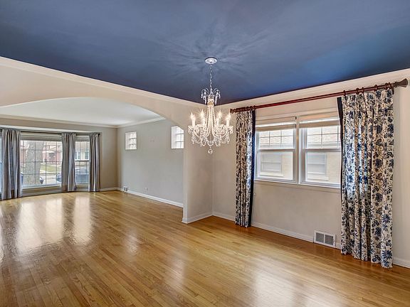 4th image of 8449 N Central Park Ave