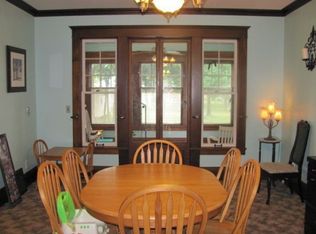 204 S 3rd St, Sheffield, IA 50475