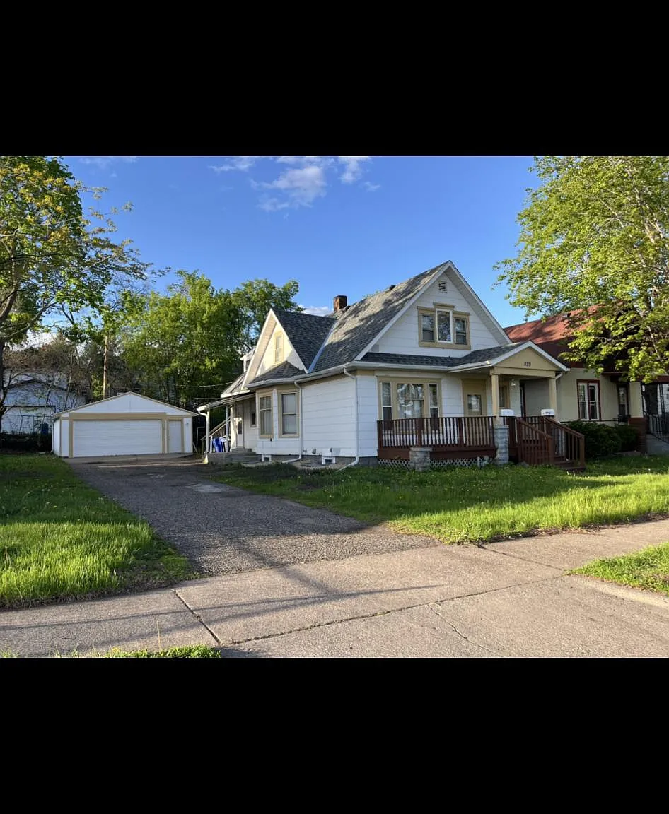829 Conway St — Photo 2