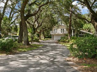 9350 Yellow Lake Dr, New Port Richey, FL 34654