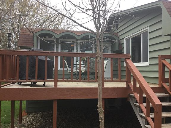 Deck for grilling and entertaining your guests.