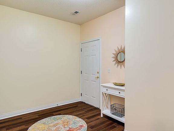 2nd image of 6766 Kelseys Oak Ct