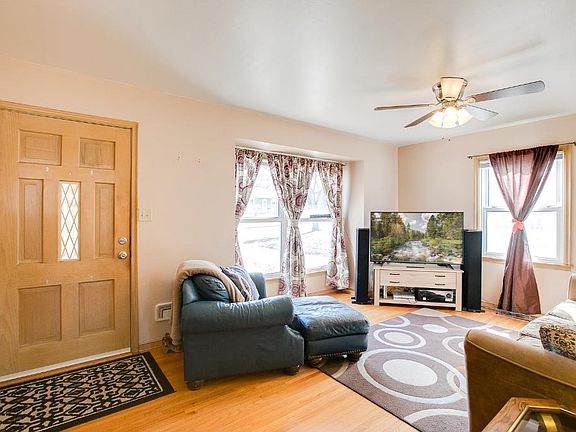 3rd image of 177 Moreland Ave E