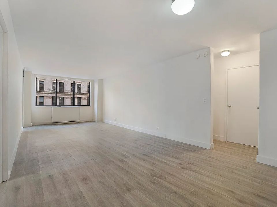 1st image of 300 Mercer St APT 3E