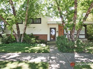 834 Lawler Ave, Wilmette, IL