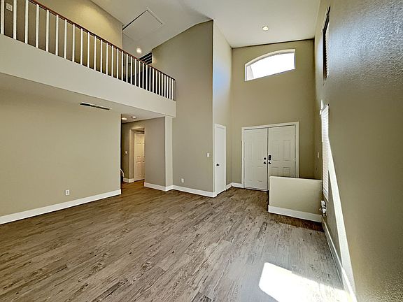 5th image of 1520 Splinter Rock Way