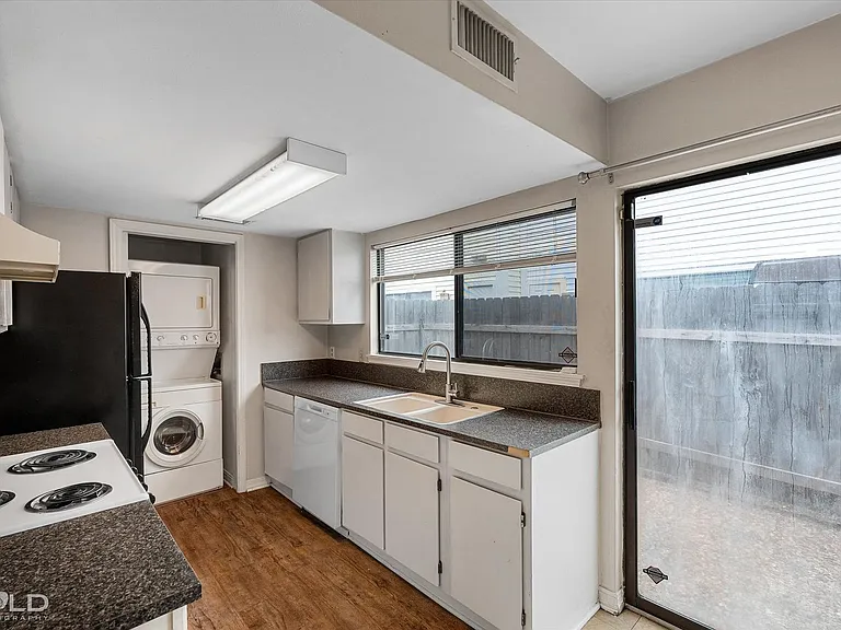236 Settlers Park Dr — Photo 22