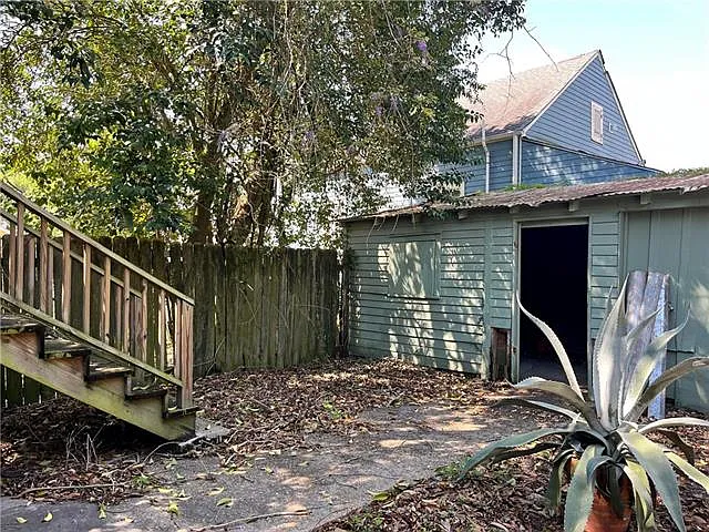 729 Elmira Ave — Photo 15