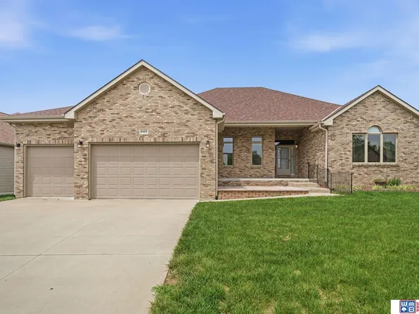9403 S 28th St, Lincoln, NE 68516