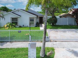 12618 SW 211th Ter, Miami, FL 33177