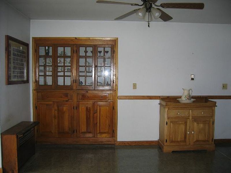 4th image of 2740 NY 7