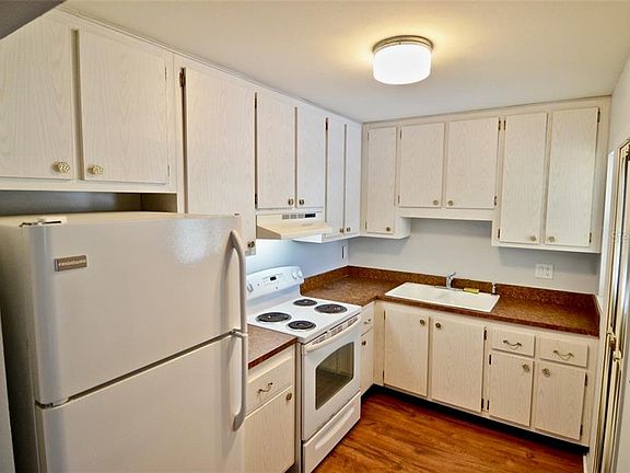 2nd image of 390 301st Blvd W Unit 5D