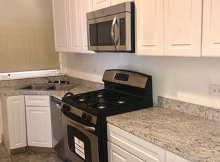 2208 E 70th Pl, Chicago, IL
