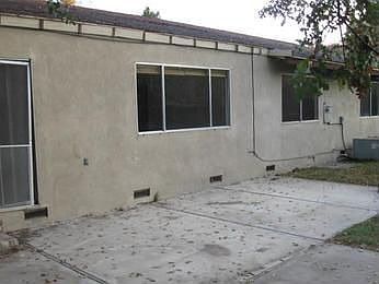 4th image of 818 W Los Felis Ave