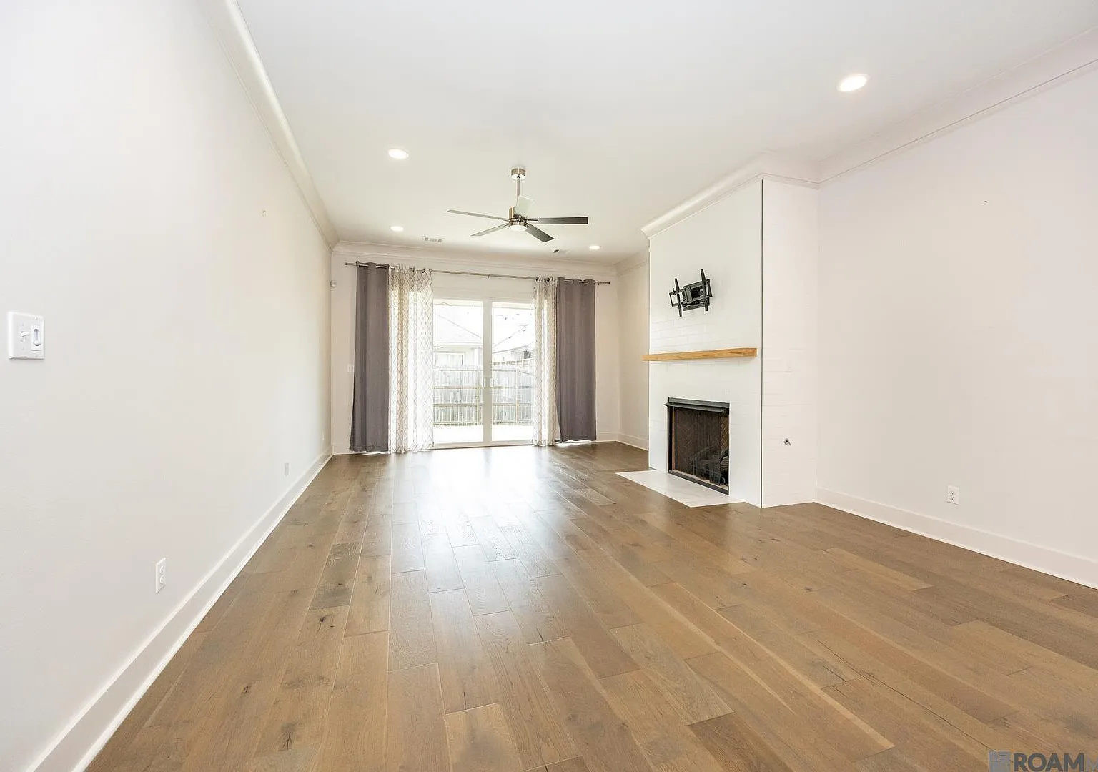 4 bed, 2717 sqft, $3,650 — Photo 4