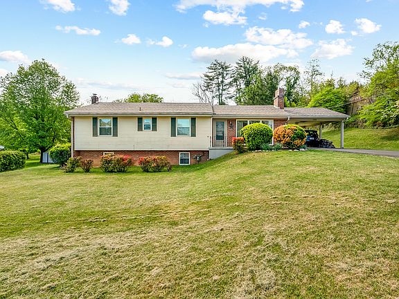 2nd image of 5724 Pine Acres Ln