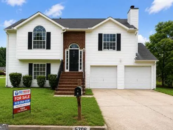 5706 Hidden Brook Cir, Atlanta, GA 30349