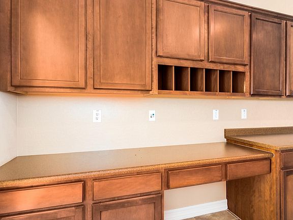 5th image of 15233 W Georgia Dr