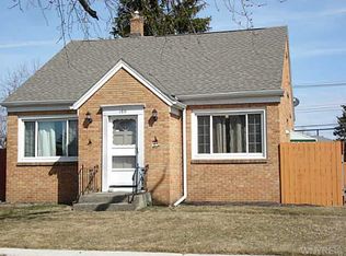 180 Treehaven Rd, Cheektowaga, NY 14215