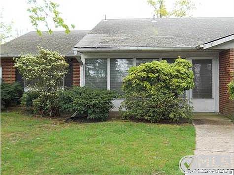 2nd image of 519A Portsmouth Dr