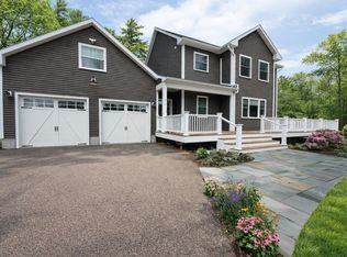 26 Shore Rd, Milton, VT 05468