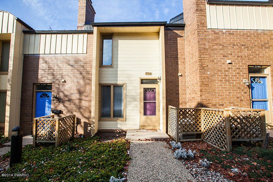1st image of 2706 Birchcrest Dr SE #51